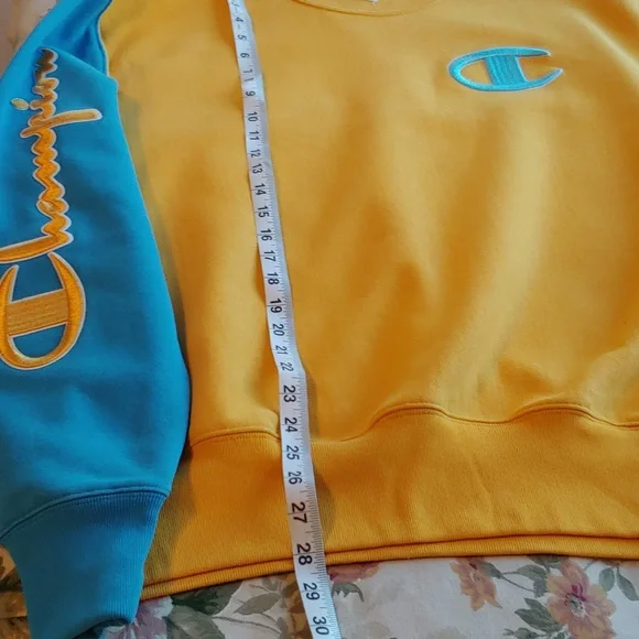 Champion Men's Embroidered Reverse Weave Crewneck in Mustard Teal size Large - Picture 9 of 15